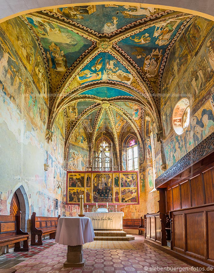 malmkrog malancrav altar chorraum evangelische kriche innenansicht