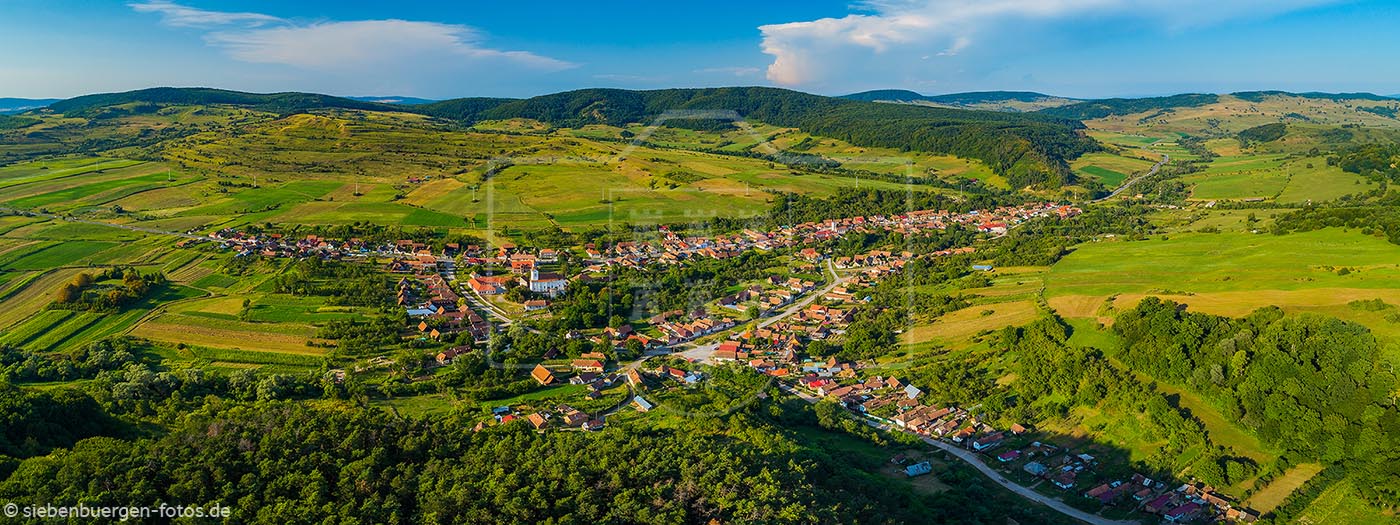 bodendorf bunesti panorama. landschaft luftaufnahme